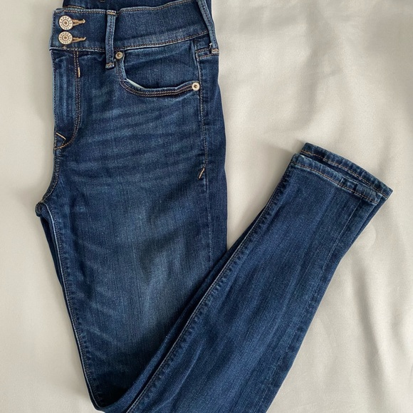 EXPRESS Stretch Mid Rise Jeans